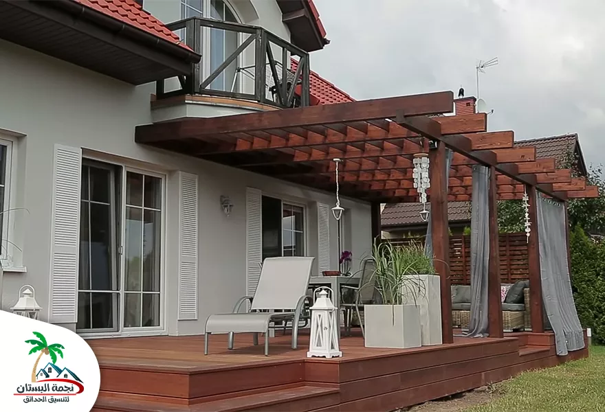 اشكال مظلات خشبية